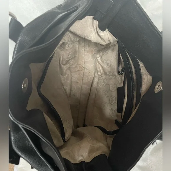 Michael Kors Hamilton bag - Picture 6 of 12